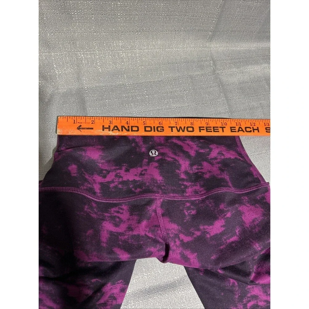 Lululemon Wunder‎ Under Crop II  Breezie Regal Plum Black size 4 Fold over